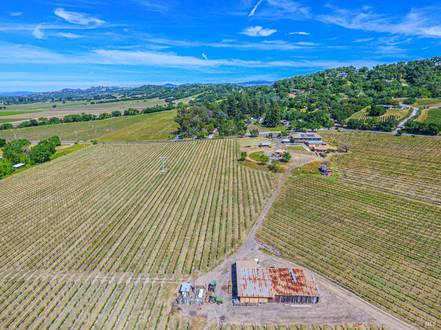 590 Pleasant Avenue Santa Rosa, CA 95403 - Photo 9 of 60