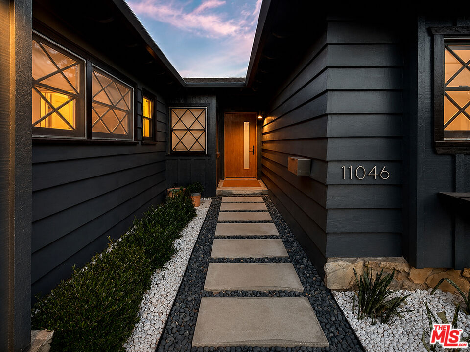 11046 Charnock Road Los Angeles, CA 90034 - Photo 1 of 2 Gallery Image 1