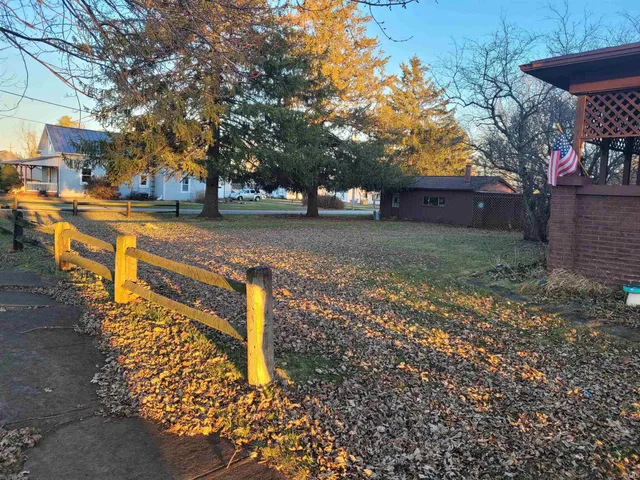 $125,000 | 9609 White Street, Clarks Hill, IN 47930