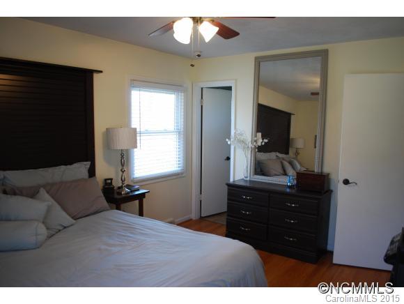 23 Hillview Road Asheville, NC 28805 - Photo 12 of 18 Gallery Image 12