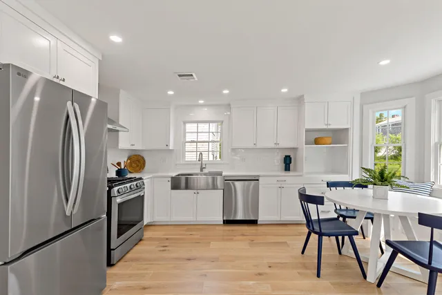 $950,000 | 33 Dexter Avenue, Sandwich, MA 02563