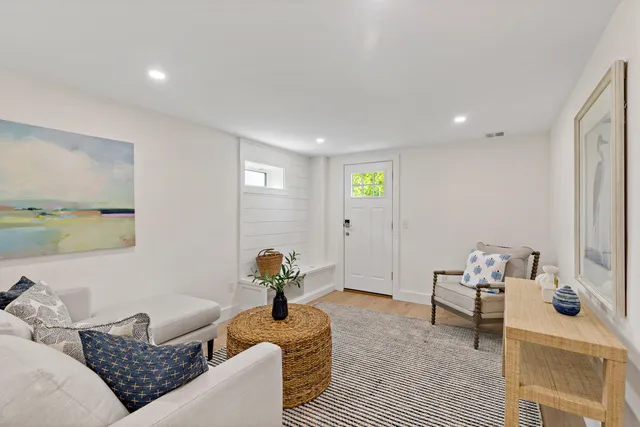 $950,000 | 33 Dexter Avenue, Sandwich, MA 02563