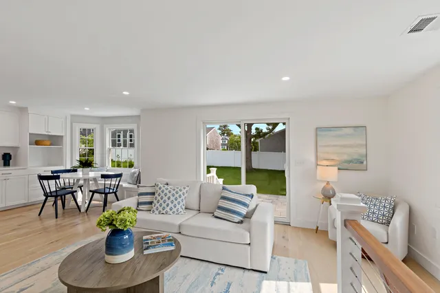 $950,000 | 33 Dexter Avenue, Sandwich, MA 02563