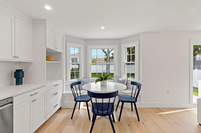 $950,000 | 33 Dexter Avenue, Sandwich, MA 02563