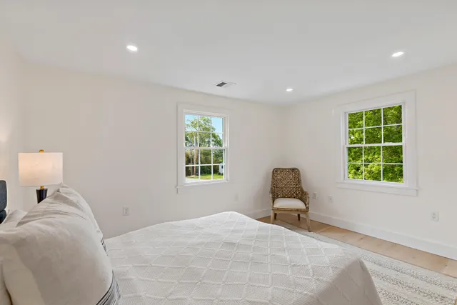 $950,000 | 33 Dexter Avenue, Sandwich, MA 02563