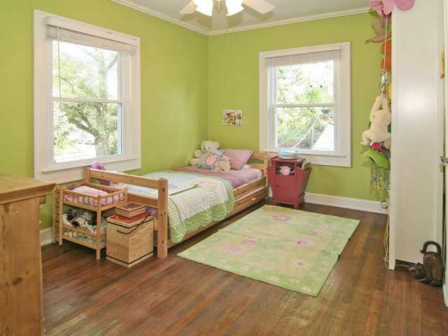 146 Berkley Road Indianapolis, IN 46208 - Photo 11 of 19 Gallery Image 11