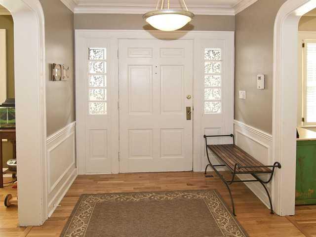 146 Berkley Road Indianapolis, IN 46208 - Photo 3 of 19 Gallery Image 3