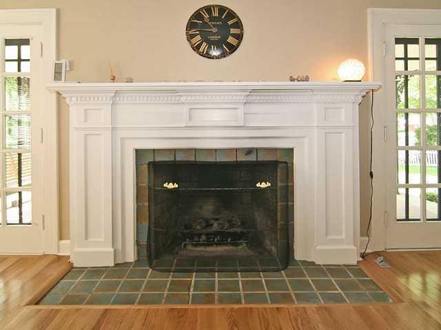146 Berkley Road Indianapolis, IN 46208 - Photo 5 of 19 Gallery Image 5
