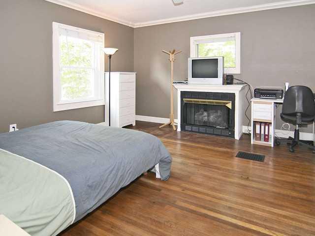 146 Berkley Road Indianapolis, IN 46208 - Photo 9 of 19 Gallery Image 9