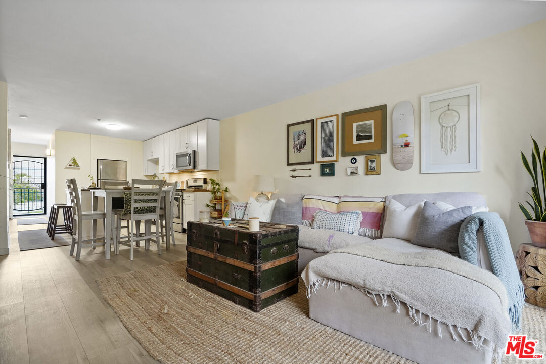 6472 Cavalleri Road, Unit B Malibu, CA 90265 - Photo 8 of 25