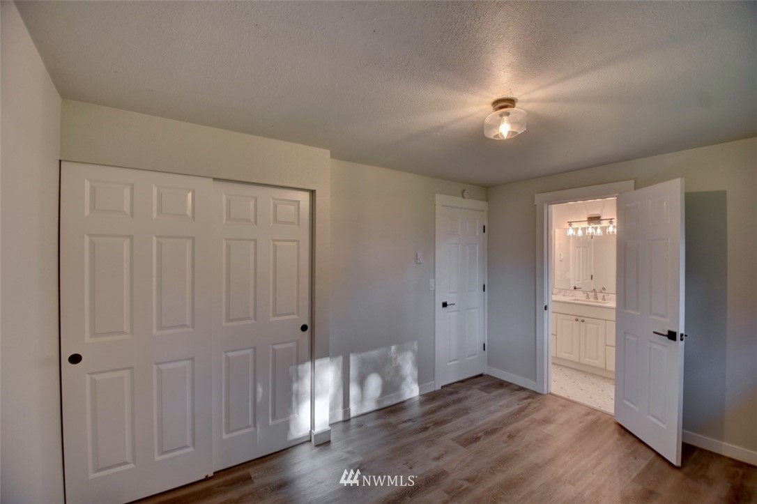6410 Zangle Road Northeast Olympia, WA 98506 - Photo 11 of 21 Gallery Image 11
