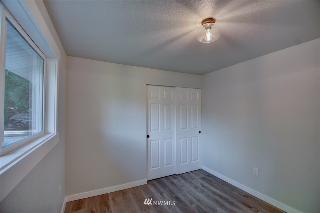 6410 Zangle Road Northeast Olympia, WA 98506 - Photo 15 of 21 Gallery Image 15