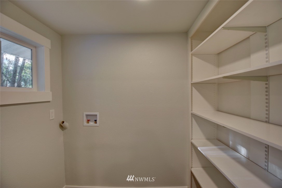 6410 Zangle Road Northeast Olympia, WA 98506 - Photo 7 of 21 Gallery Image 7