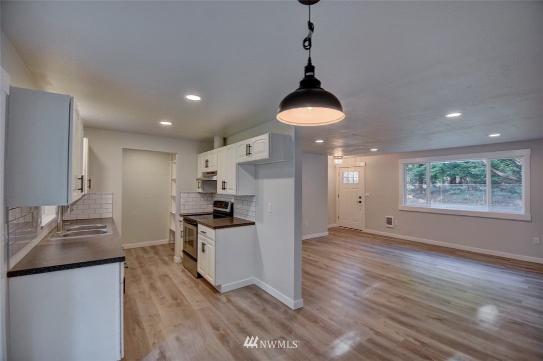6410 Zangle Road Northeast Olympia, WA 98506 - Photo 8 of 21 Gallery Image 8