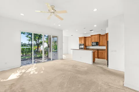 $689,900 | 8688 Woodgrove Harbor Lane, Boynton Beach, FL 33473