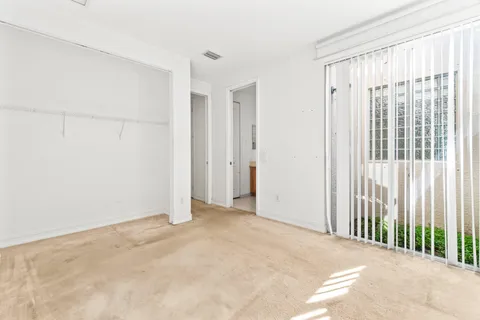 $689,900 | 8688 Woodgrove Harbor Lane, Boynton Beach, FL 33473