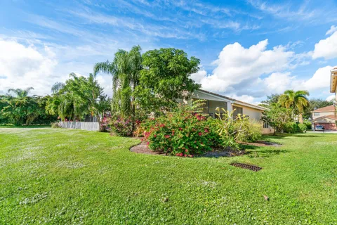 $689,900 | 8688 Woodgrove Harbor Lane, Boynton Beach, FL 33473