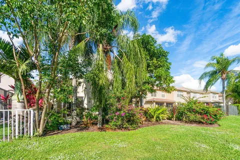 $689,900 | 8688 Woodgrove Harbor Lane, Boynton Beach, FL 33473