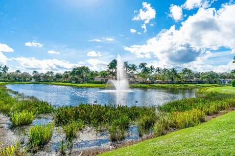 $689,900 | 8688 Woodgrove Harbor Lane, Boynton Beach, FL 33473