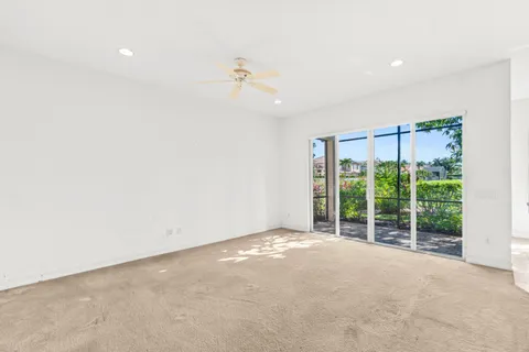 $689,900 | 8688 Woodgrove Harbor Lane, Boynton Beach, FL 33473