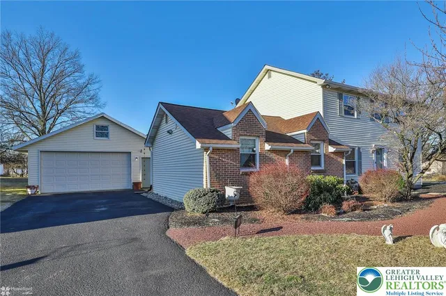 $3,200 | 2811 Kingsview Avenue, Easton, PA 18045