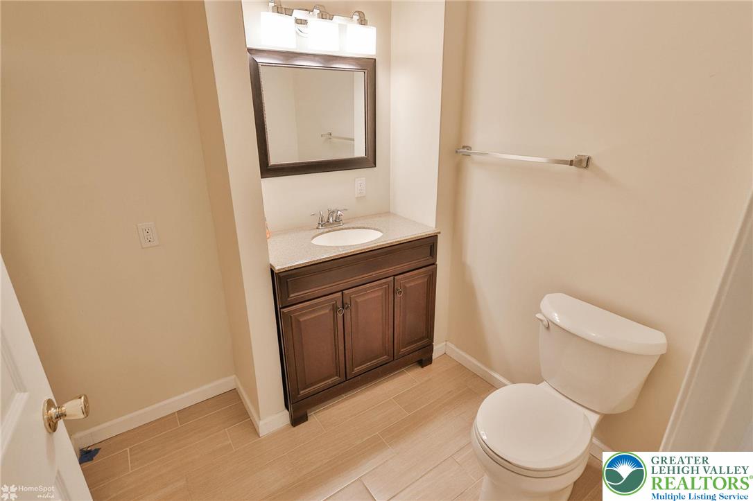 2811 Kingsview Avenue Easton, PA 18045 - Photo 13 of 76