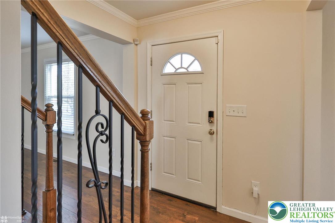 2811 Kingsview Avenue Easton, PA 18045 - Photo 3 of 76