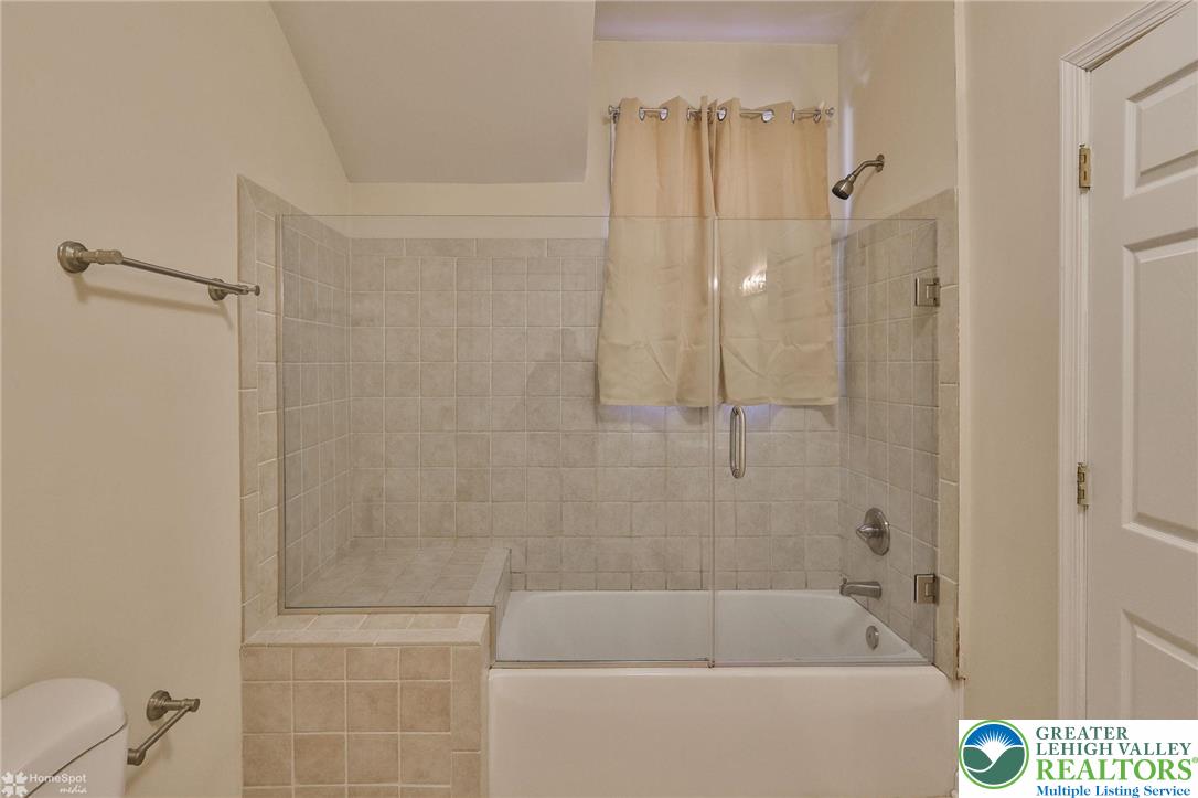 2811 Kingsview Avenue Easton, PA 18045 - Photo 39 of 76