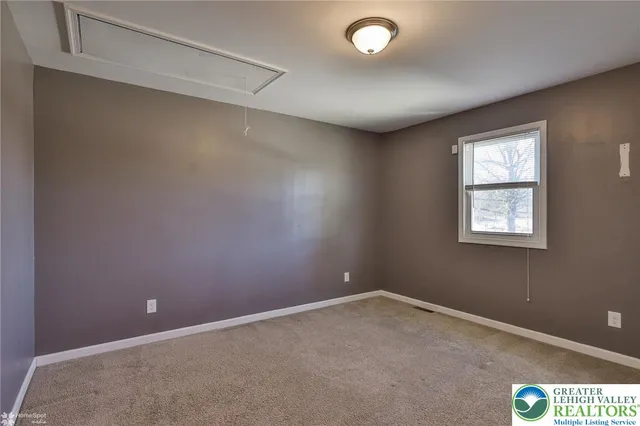 $3,200 | 2811 Kingsview Avenue, Easton, PA 18045