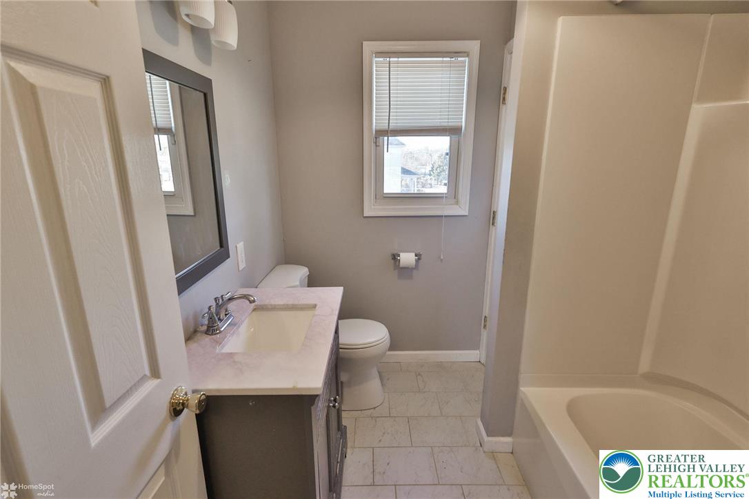 2811 Kingsview Avenue Easton, PA 18045 - Photo 56 of 76