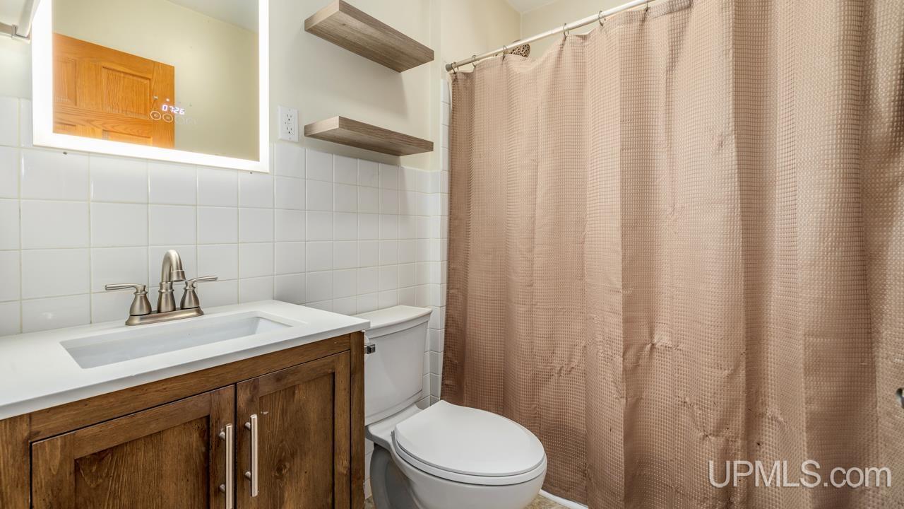 5273 18th Road Escanaba, MI 49829 - Photo 18 of 24