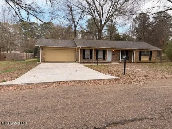 $105,900 | 1953 Longwood Drive, Jackson, MS 39212