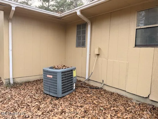 $114,900 | 1953 Longwood Drive, Jackson, MS 39212