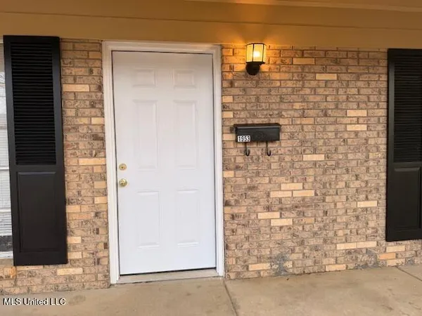 $105,900 | 1953 Longwood Drive, Jackson, MS 39212