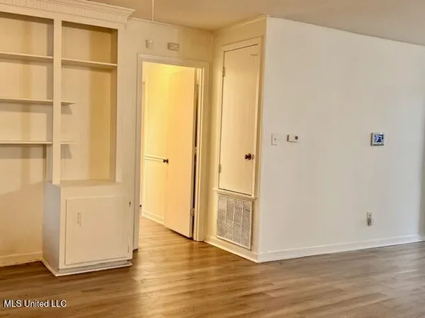 $105,900 | 1953 Longwood Drive, Jackson, MS 39212