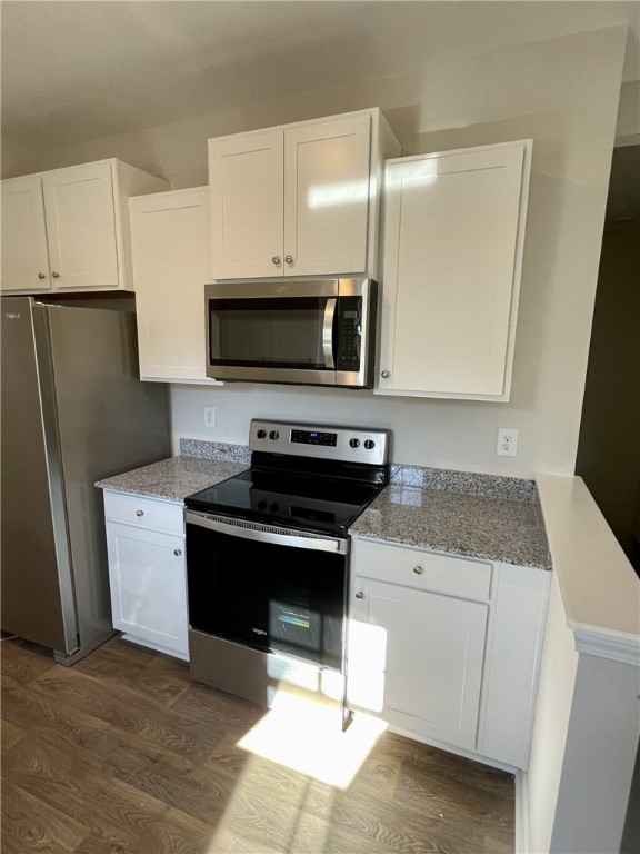 11110 Watson Drive, Unit B Seneca, SC 29672 - Photo 3 of 14 kitchen