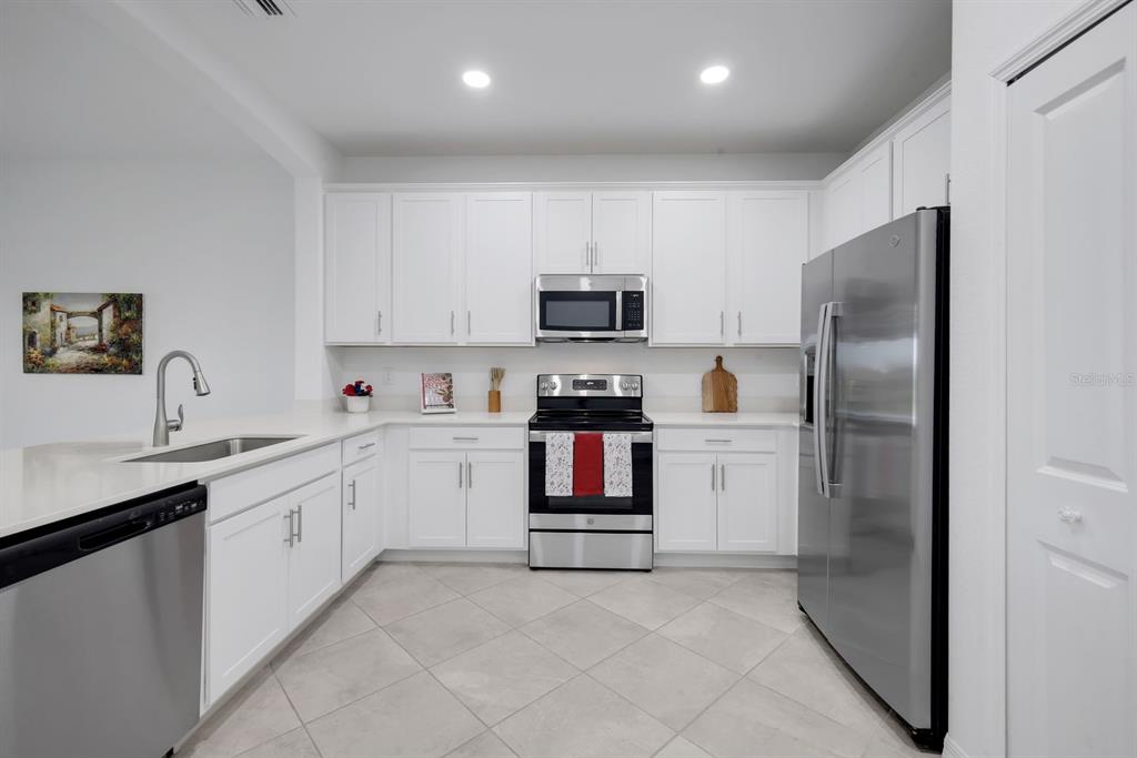 2175 Dragonfruit Way Naples, FL 34120 - Photo 8 of 42