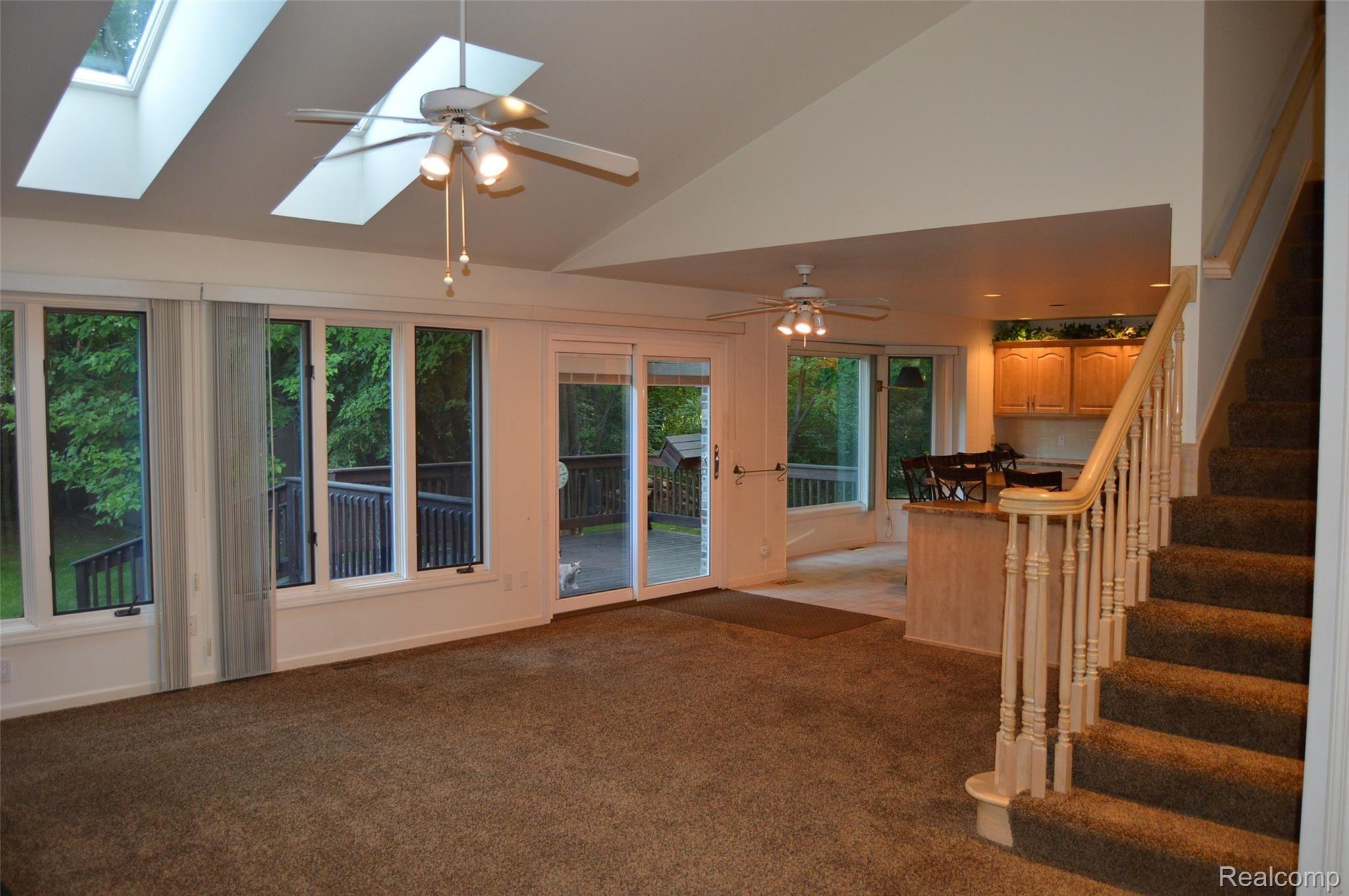 185 Nawakwa Road Rochester, MI 48307 - Photo 8 of 23 DSC_0602.JPG