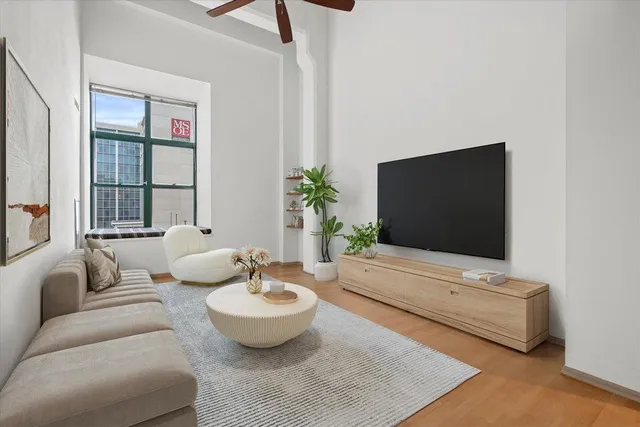 $1,650 | 270 East Highland Avenue, Unit 632, Milwaukee, WI 53202