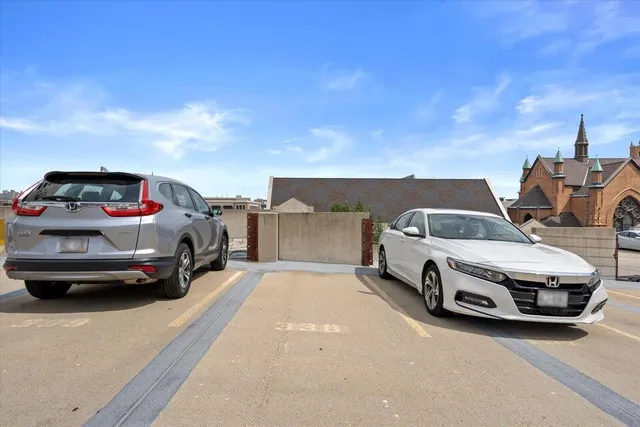 $1,650 | 270 East Highland Avenue, Unit 632, Milwaukee, WI 53202