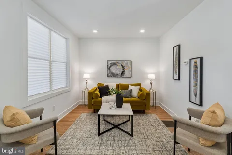 $725,000 | 232 East 6th Avenue, Conshohocken, PA 19428