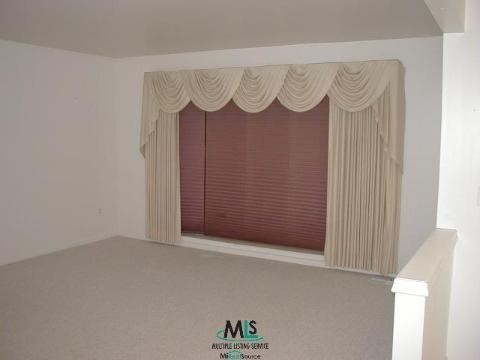 71716 Memphis Ridge Road Richmond, MI 48062 - Photo 4 of 9 660539-3.JPG