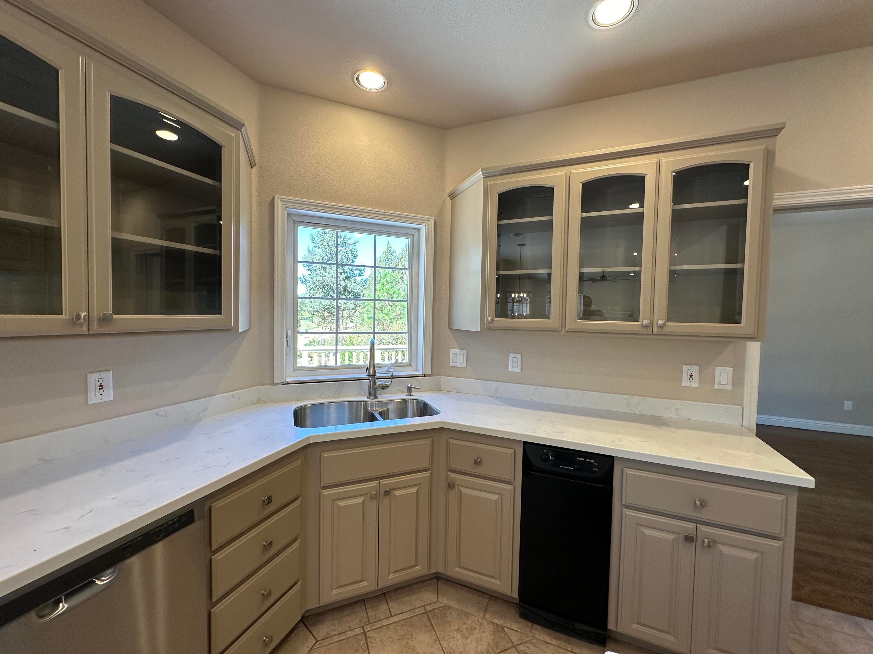 10712 Kestrel Road Klamath Falls, OR 97601 - Photo 10 of 33 IMG_9494