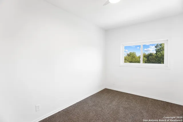 $1,550 | 8611 Key Windy Way, Unit 2, Converse, TX 78109