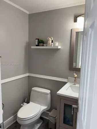 $850,000 | 15891 Southwest 76th Street, Miami, FL 33193
