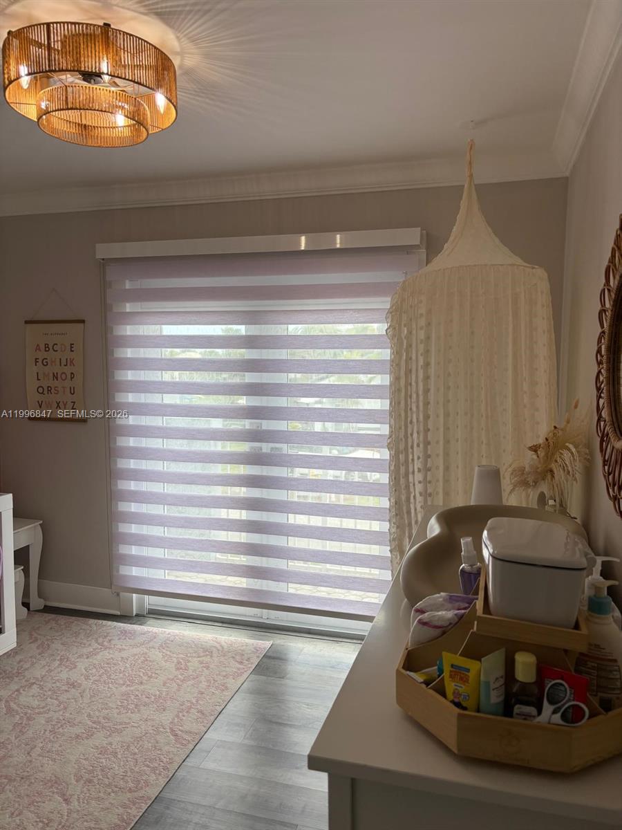 15891 Southwest 76th Street Miami, FL 33193 - Photo 8 of 35