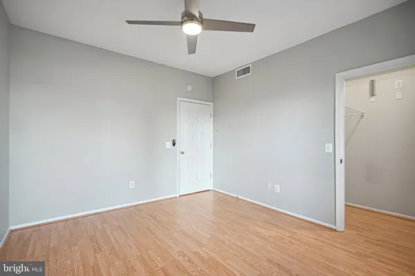 $2,000 | 1601 Spring Gate Dr., Unit 1106, McLean, VA 22102