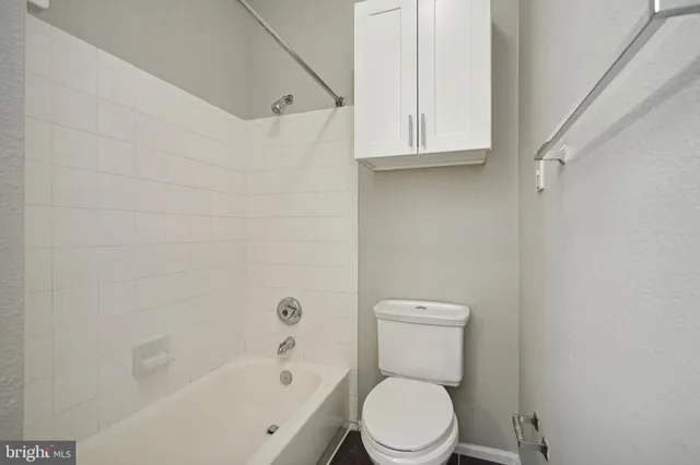 $2,000 | 1601 Spring Gate Dr., Unit 1106, McLean, VA 22102