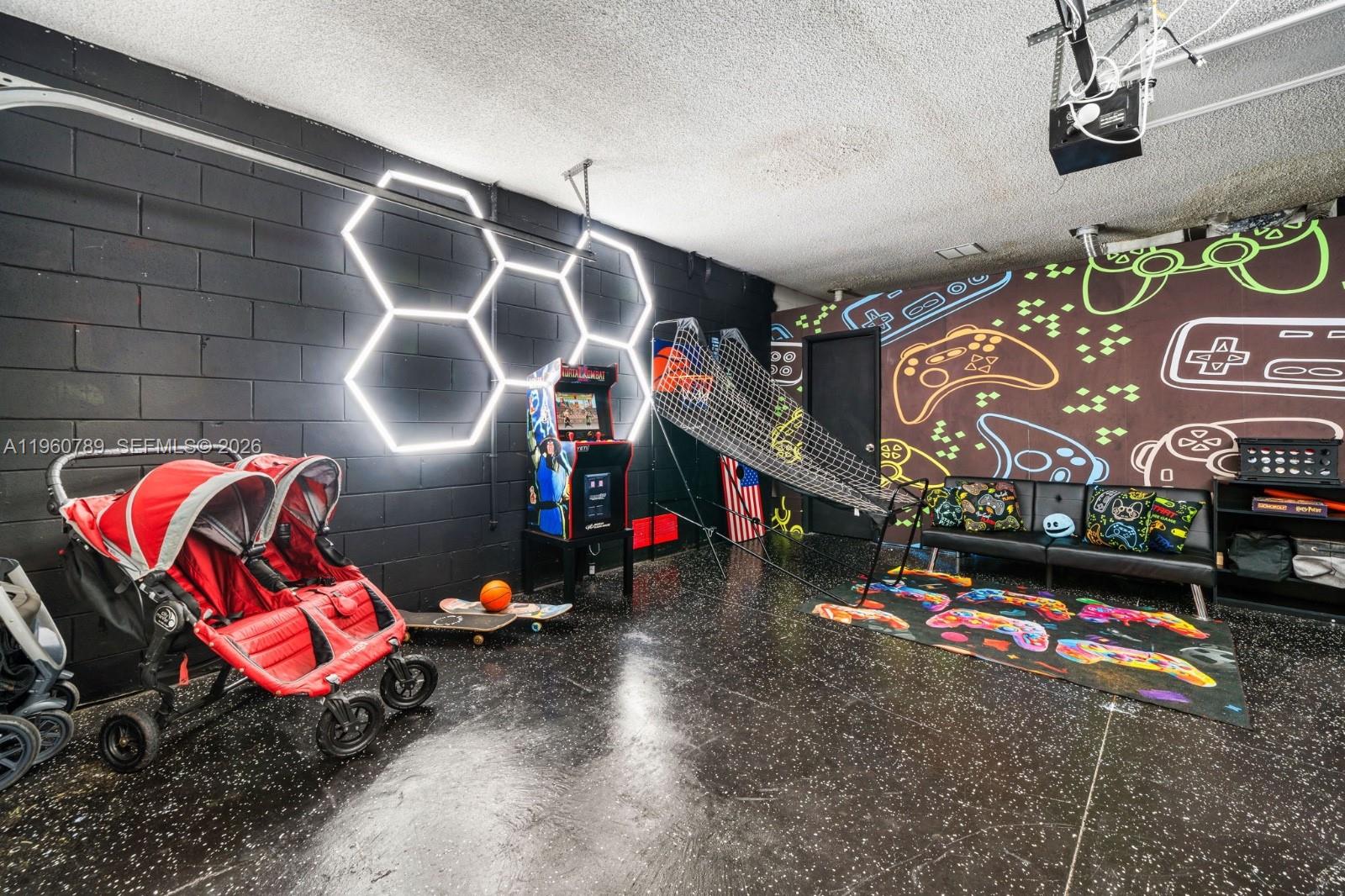 137 South Roma Way Kissimmee, FL 34746 - Photo 17 of 51