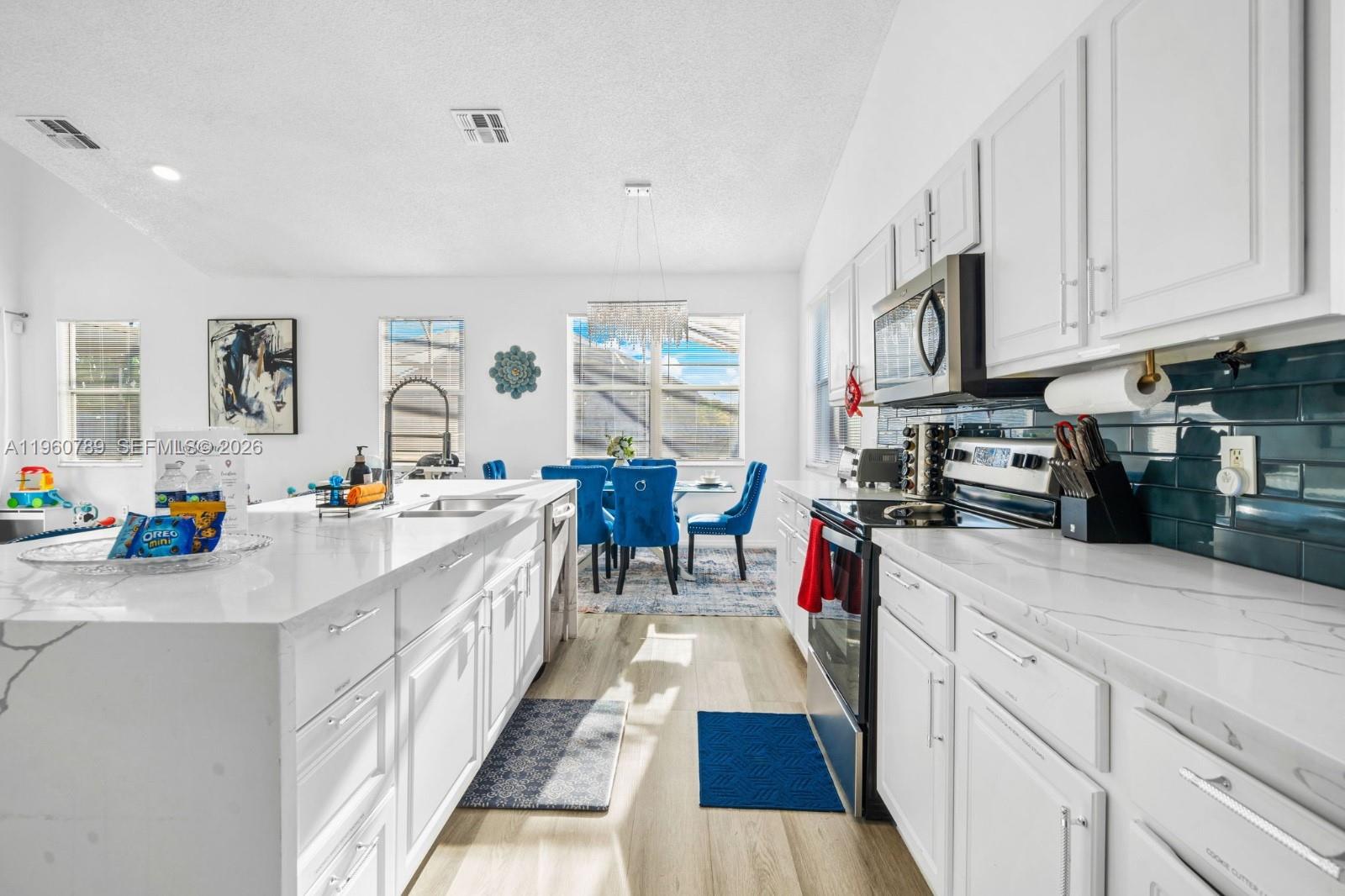 137 South Roma Way Kissimmee, FL 34746 - Photo 20 of 51